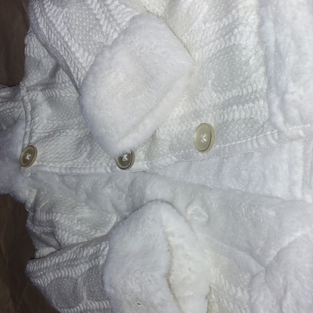 Girls sweater